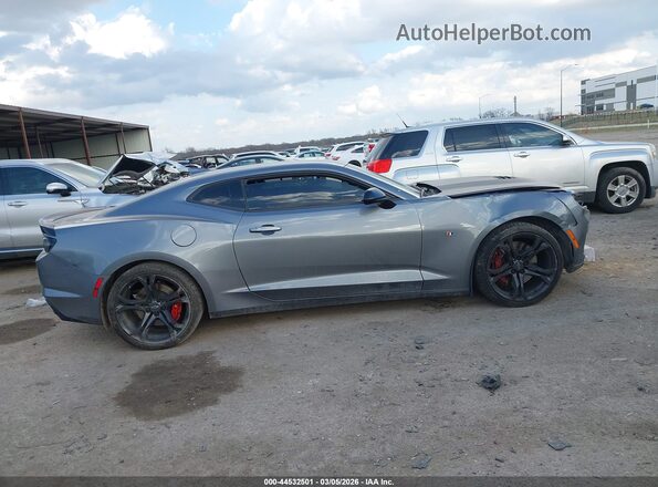 1G1FF1R77M0103039 2021 CHEVROLET CAMARO Серебряный Вид задней части салона