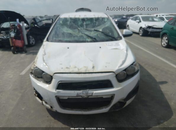 1G1JC6SH0G4152597 2016 CHEVROLET SONIC White Вид панелі приладів