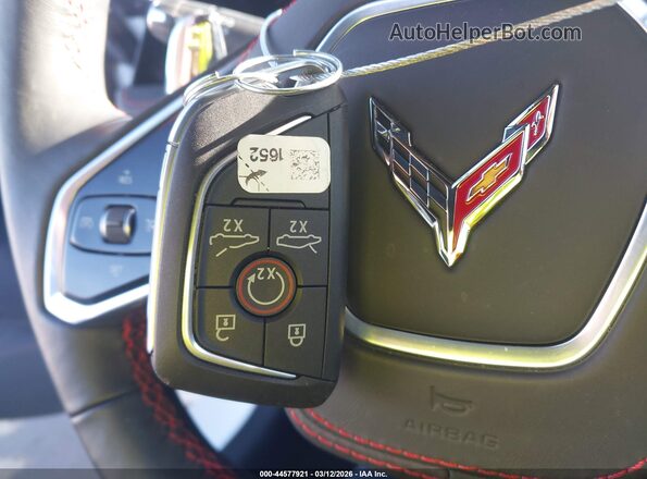 1G1YA2D42T5104661 2026 CHEVROLET CORVETTE White Widok deski rozdzielczej