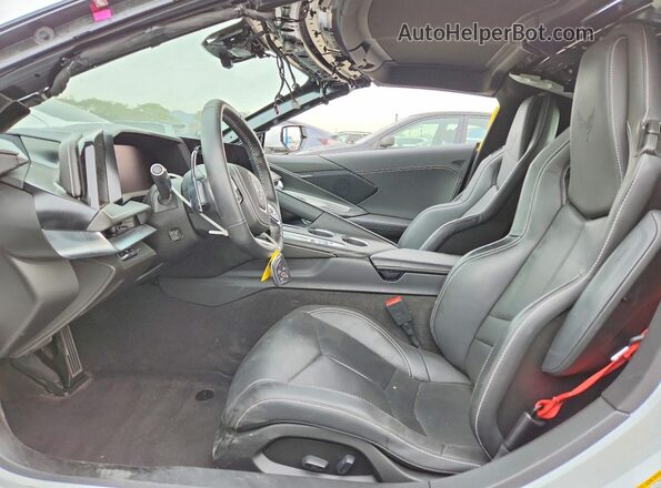 1G1YA2D44T5101664 2026 CHEVROLET CORVETTE White Vista interior delantera