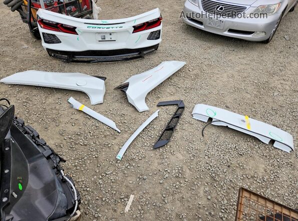 1G1YA2D44T5101664 2026 CHEVROLET CORVETTE White Vista del compartimento del motor