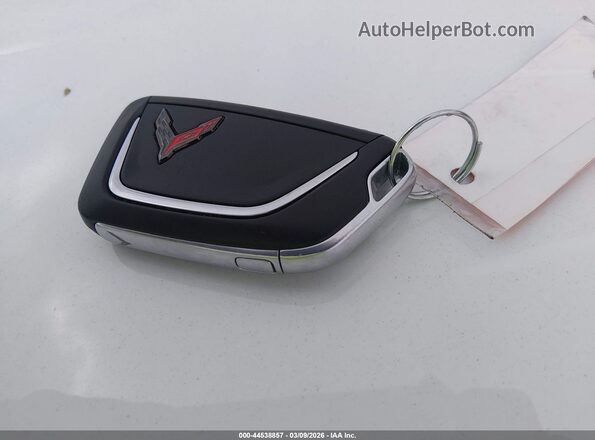 1G1YB2D42R5117450 2024 CHEVROLET CORVETTE Белый Вид панели приборов