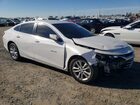2019 Chevrolet Malibu Lt Белый vin: 1G1ZD5ST0KF227956