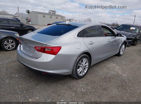 1G1ZD5ST1JF157138 2018 CHEVROLET MALIBU Серебряный Задняя правая четверть