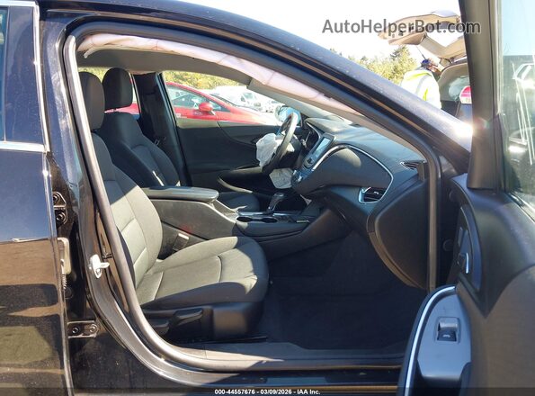1G1ZD5ST9JF113341 2018 CHEVROLET MALIBU Черный Вид салона спереди
