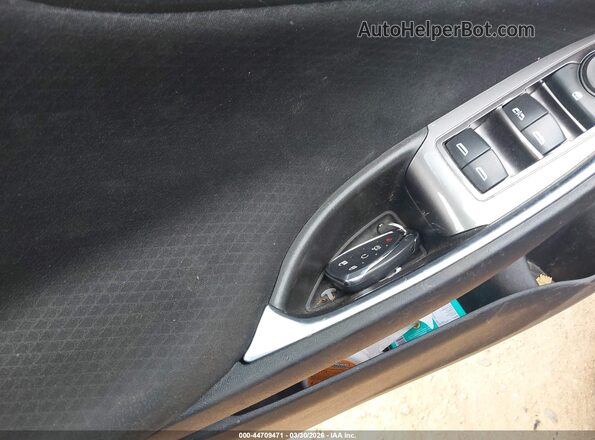 1G1ZE5ST9HF219232 2017 CHEVROLET MALIBU Синий Вид панели приборов