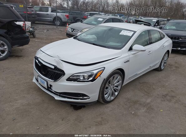 1G4ZP5SS5JU137519 2018 BUICK LACROSSE Белый Передняя левая четверть