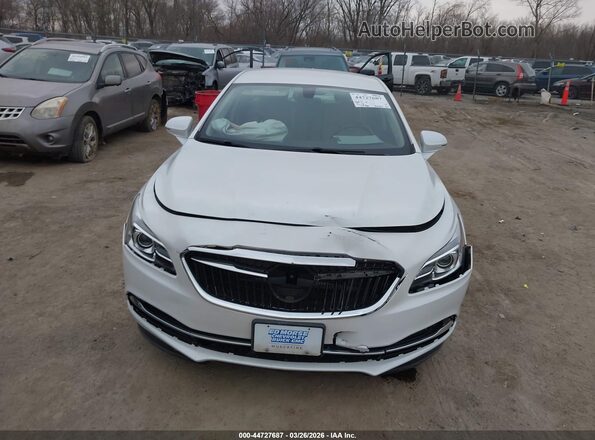 1G4ZP5SS5JU137519 2018 BUICK LACROSSE Белый Вид задней части салона