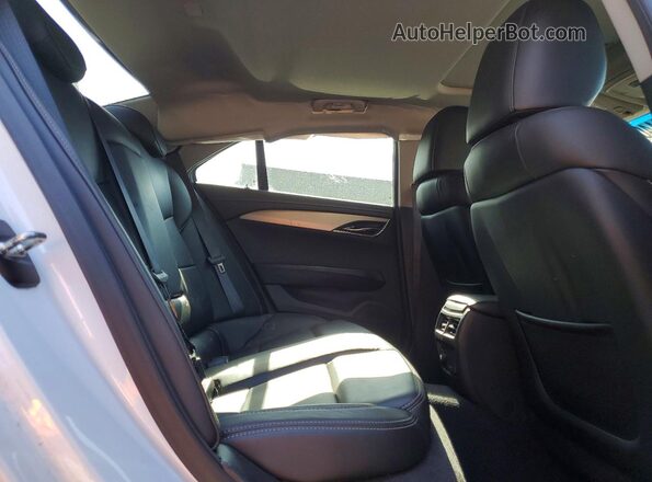 1G6AF5RX3J0165738 2018 CADILLAC ATS White Widok tylnych siedzeń