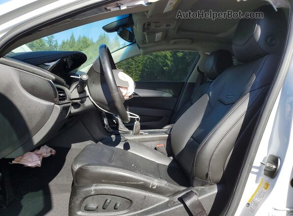 1G6AF5RX3J0165738 2018 CADILLAC ATS White Widok wnętrza z przodu