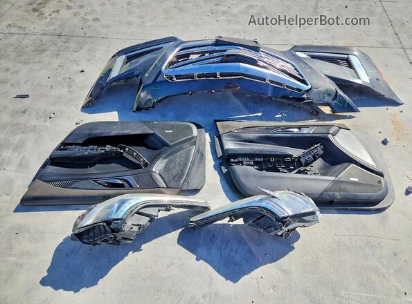 1G6AY5SS2H0168262 2017 CADILLAC CTS Угольный Вид подкапотного пространства