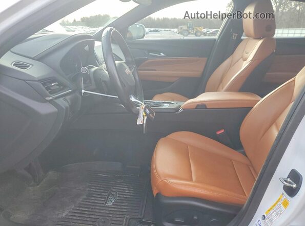 1G6DF5RK0P0128253 2023 CADILLAC CT4 Белый Вид салона спереди