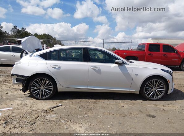 1G6DN5RK2S0103253 2025 CADILLAC CT5 White Widok wnętrza 360 stopni