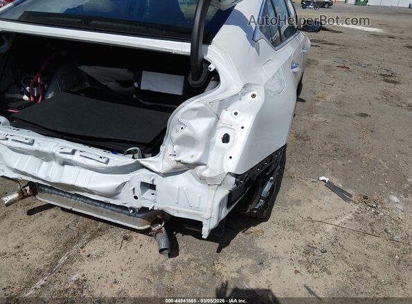 1G6DN5RK2S0103253 2025 CADILLAC CT5 White 