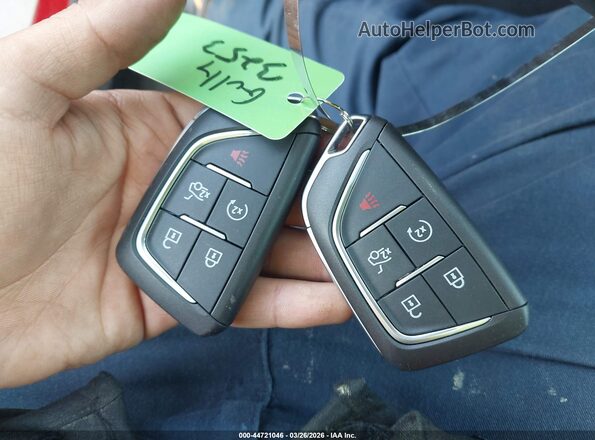 1G6DN5RK7T0102505 2026 CADILLAC CT5 Red Widok deski rozdzielczej