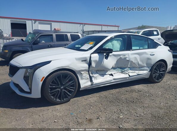 1G6DV5RWXT0102212 2026 CADILLAC CT5 White Vista frontal