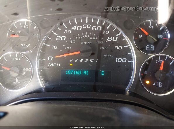 1GAZGPFG1K1248571 2019 CHEVROLET EXPRESS White Widok tylnych siedzeń