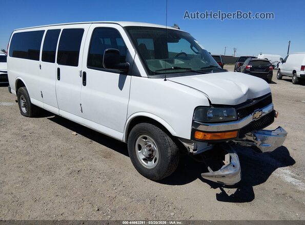 1GAZGPFG1K1248571 2019 CHEVROLET EXPRESS White Przód prawy