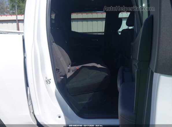 1GCGTCEC2R1309972 2024 CHEVROLET COLORADO White Widok naklejki z numerem VIN