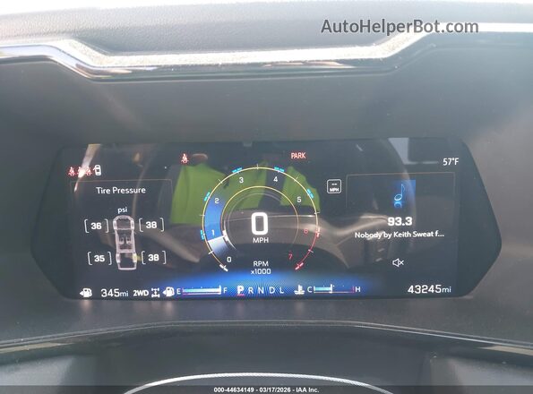1GCGTCEC2R1309972 2024 CHEVROLET COLORADO White Widok tylnych siedzeń