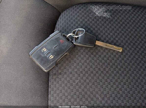1GCGTCEN0J1262883 2018 CHEVROLET COLORADO Серебряный Вид панели приборов