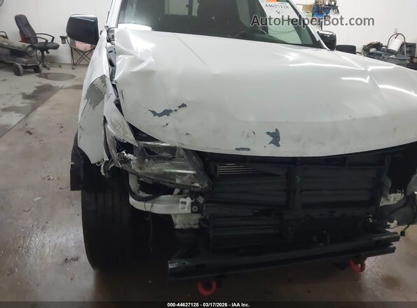 1GCGTCEN2J1125802 2018 CHEVROLET COLORADO Белый Вид спереди
