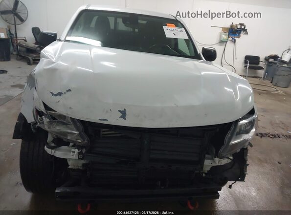 1GCGTCEN2J1125802 2018 CHEVROLET COLORADO Белый Вид задней части салона