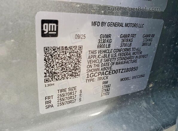 1GCPACED0TZ180850 2026 CHEVROLET SILVERADO Gray Vista de la etiqueta del VIN