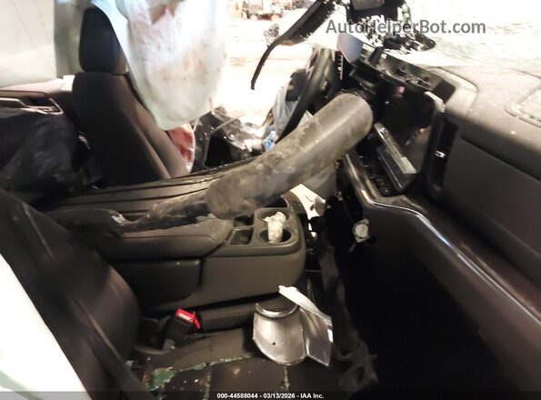 1GCPDKEK4RZ293502 2024 CHEVROLET SILVERADO Серебряный Вид салона спереди