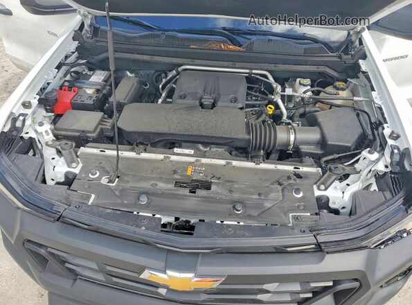 1GCPSBEK4S1138698 2025 CHEVROLET COLORADO White Widok wnętrza z tyłu