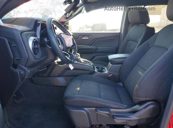 1GCPSCEK8R1237587 2024 CHEVROLET COLORADO Красный Вид салона спереди