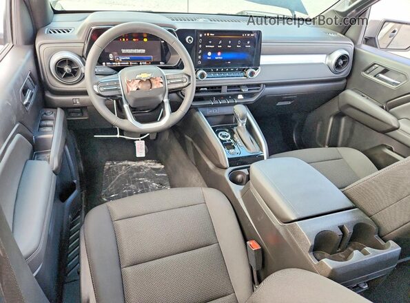 1GCPTCEK8T1108933 2026 CHEVROLET COLORADO Black Вид панелі приладів