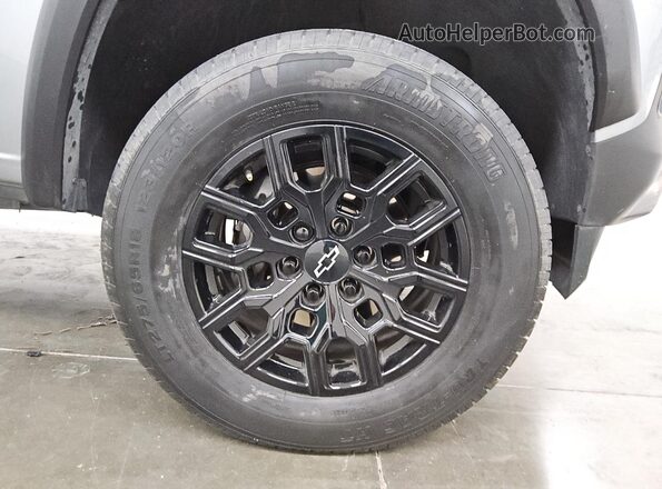 1GCPTEEK4R1254038 2024 CHEVROLET COLORADO Silver 