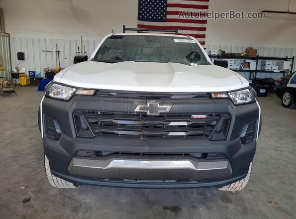 1GCPTEEK7T1104125 2026 CHEVROLET COLORADO White Vista frontal