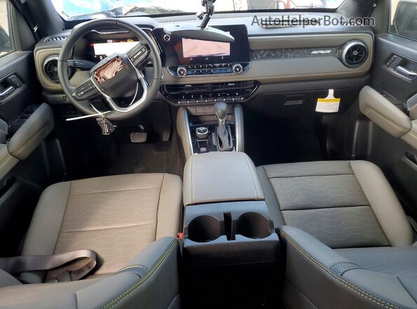1GCPTFEKXS1203008 2025 CHEVROLET COLORADO Синий Вид панели приборов