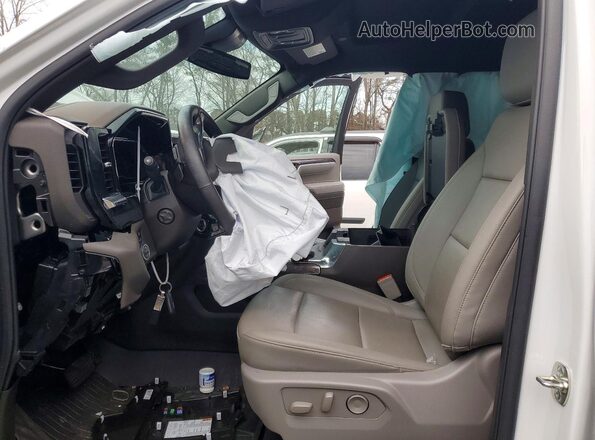 1GCUKGE89SZ117237 2025 CHEVROLET SILVERADO Белый Вид салона спереди