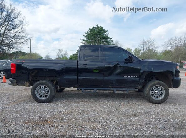 1GCVKPEC3JZ214232 2018 CHEVROLET SILVERADO Black Вид задньої частини салону