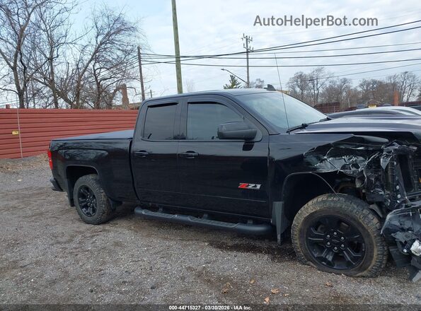 1GCVKREC8HZ119008 2017 CHEVROLET SILVERADO Black Widok wnętrza z tyłu
