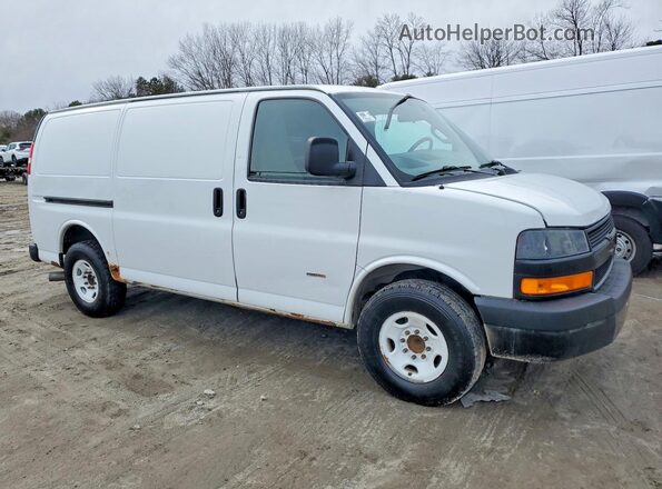 1GCWGAF17K1249615 2019 CHEVROLET EXPRESS Белый Передняя правая четверть