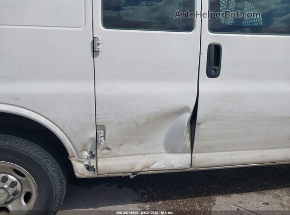 1GCWGAFF1G1126086 2016 CHEVROLET EXPRESS White 
