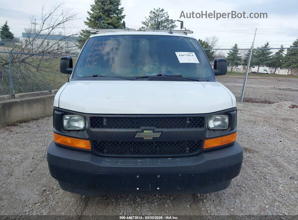 1GCWGAFF3H1280588 2017 CHEVROLET EXPRESS Белый Вид панели приборов