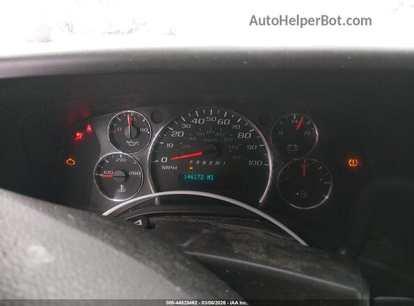 1GCWGAFG2J1336888 2018 CHEVROLET EXPRESS Белый Вид задних сидений