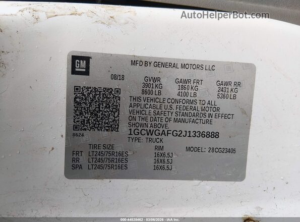 1GCWGAFG2J1336888 2018 CHEVROLET EXPRESS Белый Вид подкапотного пространства