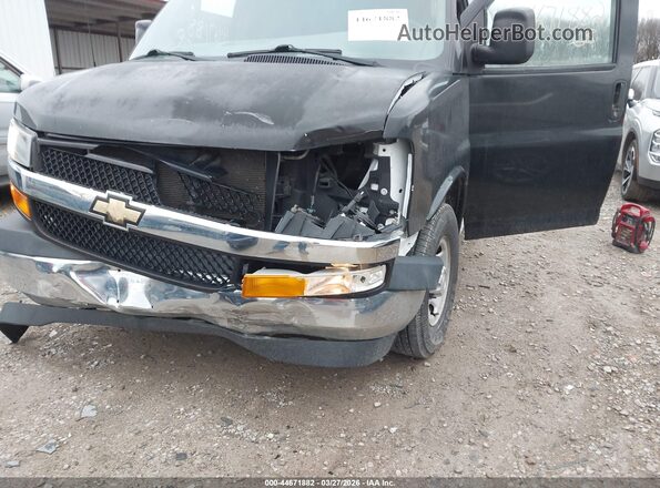 1GCWGAFG4L1254728 2020 CHEVROLET EXPRESS Черный Вид спереди