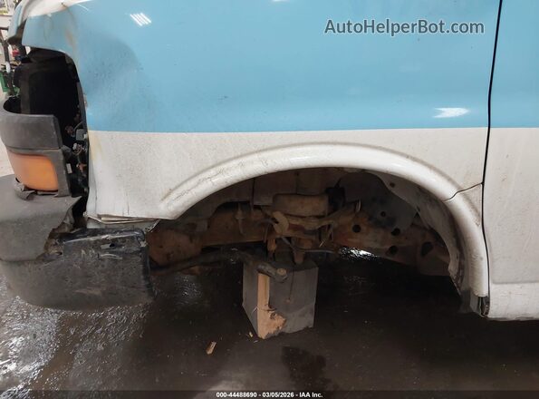 1GCWGAFG7L1216393 2020 CHEVROLET EXPRESS Белый Вид спереди