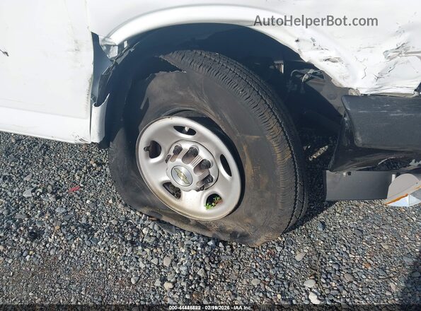 1GCWGAFP1P1106543 2023 CHEVROLET EXPRESS Белый Вид щитка приборов