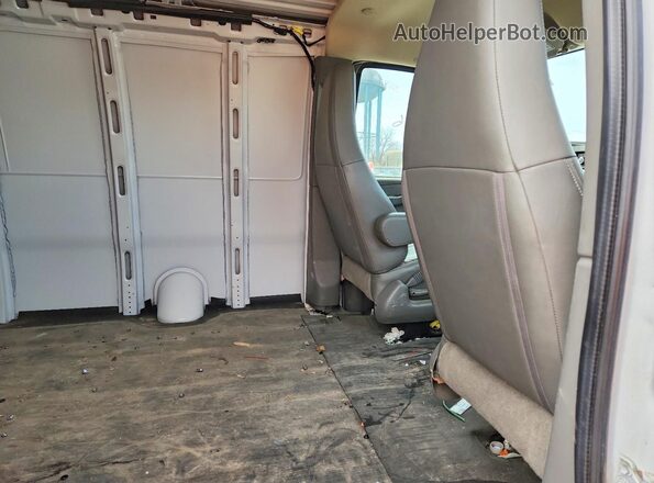 1GCWGAFP3P1130620 2023 CHEVROLET EXPRESS Белый Вид задней части салона