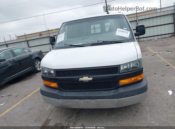 1GCWGAFP7K1191669 2019 CHEVROLET EXPRESS Белый Вид щитка приборов
