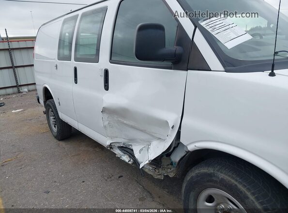 1GCWGAFP7K1191669 2019 CHEVROLET EXPRESS Белый Вид спереди