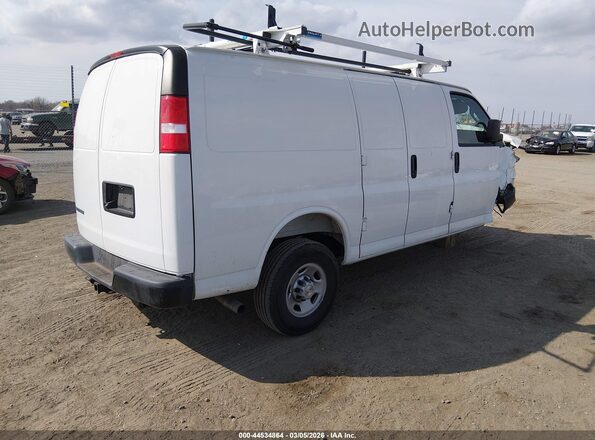 1GCWGAFP7S1150927 2025 CHEVROLET EXPRESS Белый Задняя правая четверть